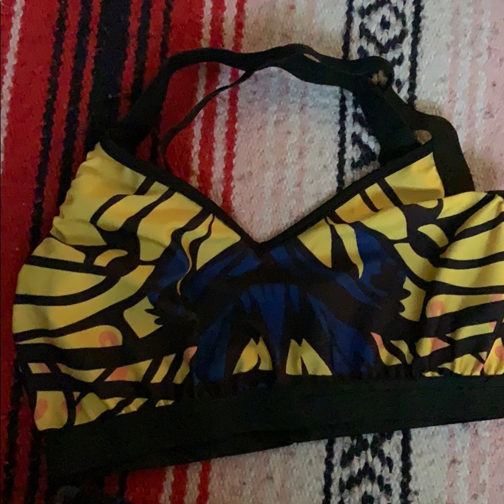 Matching set - Picture 2 of 3